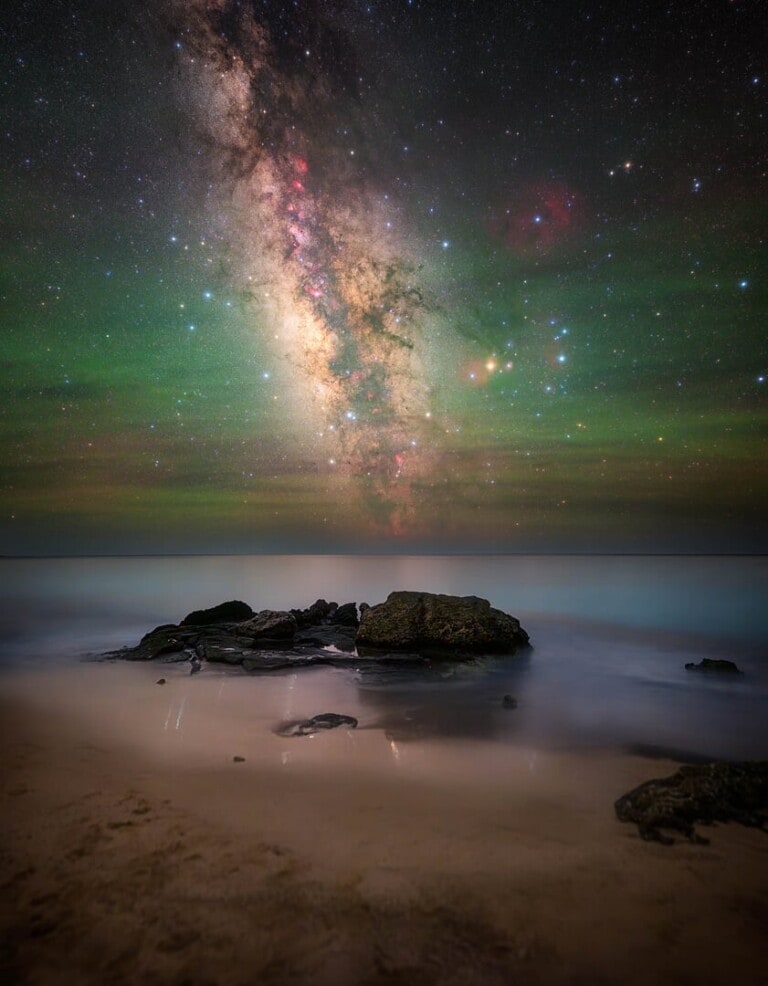 Glimpse of colors: Tomas Slovinsky captured the stunning Milky Way over South Crete’s sea. (Image: Tomas Slovinsky/ Milky Way Photographer of the Year/Capture the Atlas) Glimpse of colors: Tomas Slovinsky captured the stunning Milky Way over South Crete’s sea. (Image: Tomas Slovinsky/ Milky Way Photographer of the Year/Capture the Atlas)