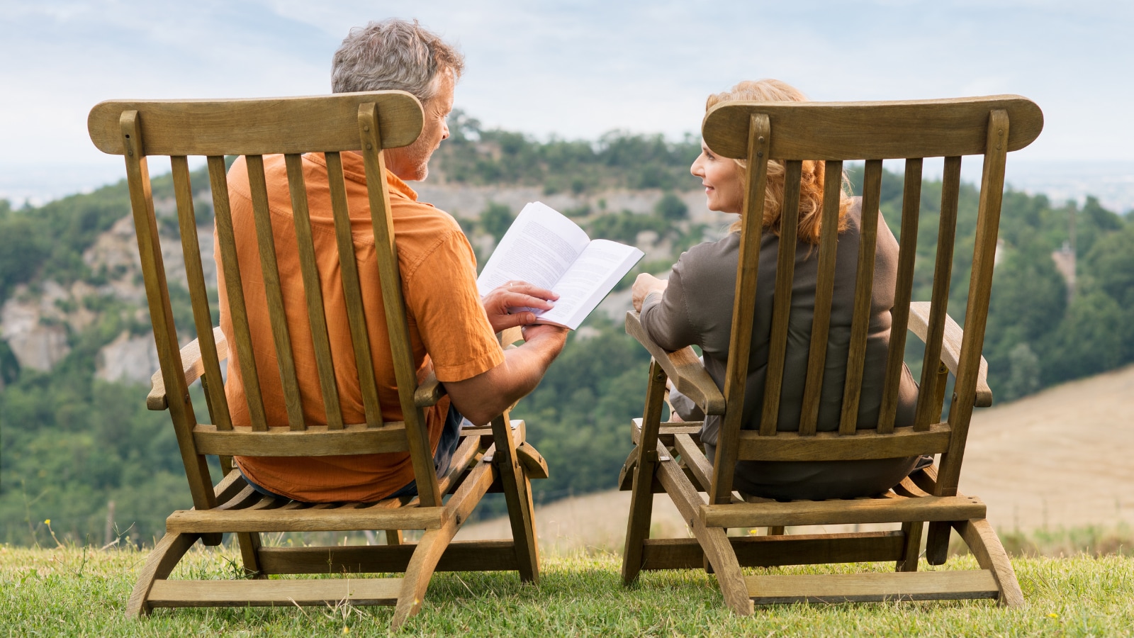 Up to 25% of own contribution can be withdrawn for housing, medical needs, or loan repayment, with clearer timelines. Up to 25% of own contribution can be withdrawn for housing, medical needs, or loan repayment, with clearer timelines.